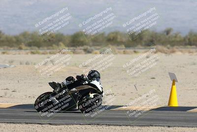 media/Nov-02-2025-CVMA (Sun) [[337aff29ab]]/Race 4-Formula Middleweight/